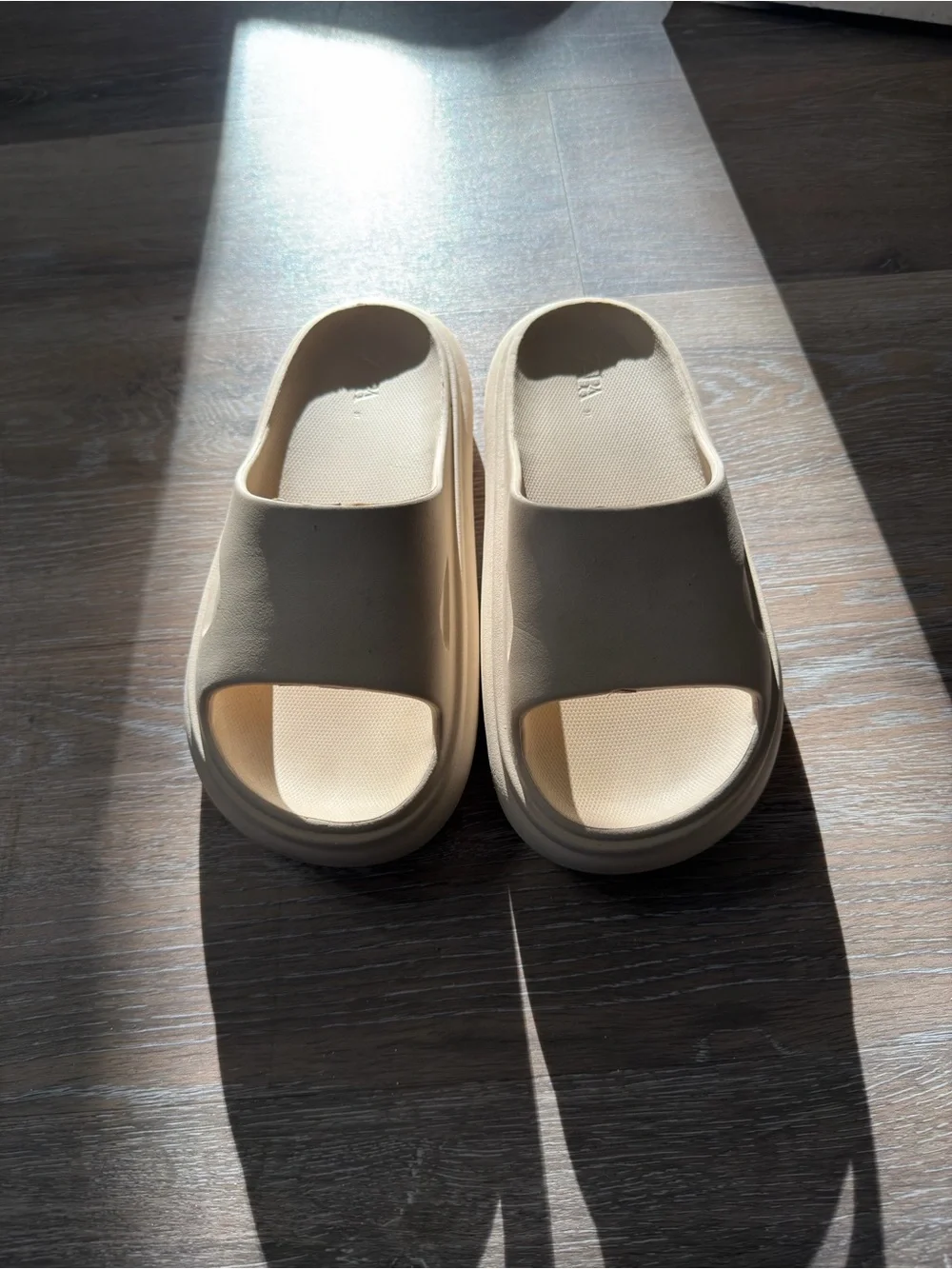 ZARA Kids Beige Platform Sandals Size 7